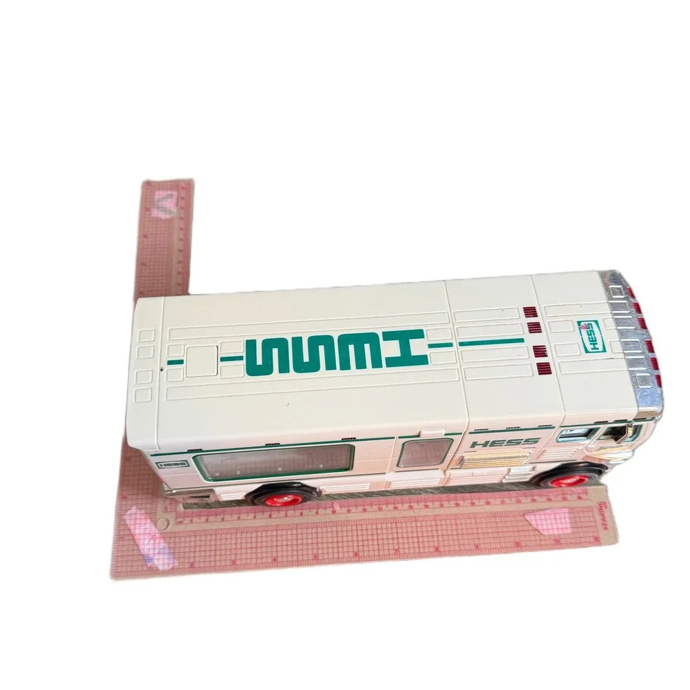 Hess Toy Truck 1998 Recreational Vehicle RV White Green Chrome Vintage Toy